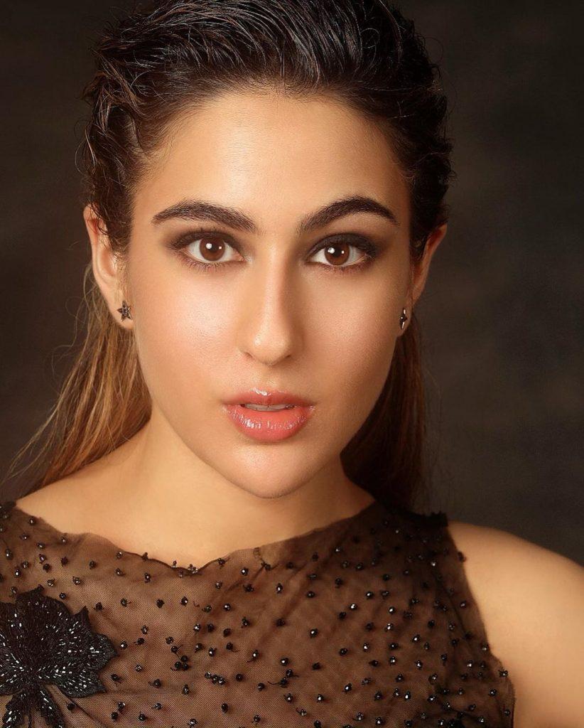 Sara ali khan sexy vogue beauty awards 2019