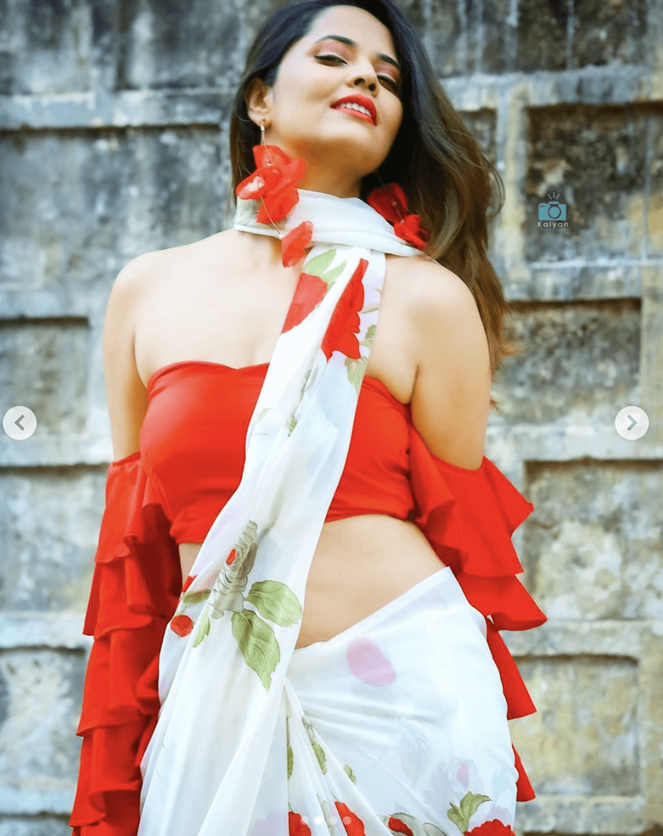 Anasuya Bharadwaj Latest Photoshoot In A Sexy Saree Outfit Is Too Hot To Handle Going Viral On