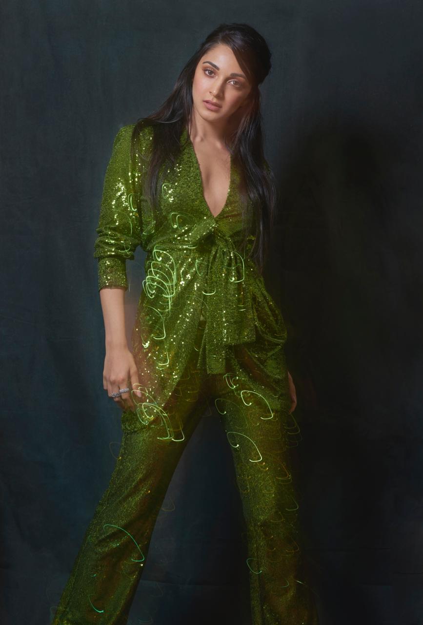 kiara advani sexy green outfit